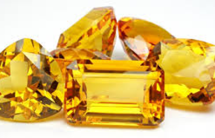 Yellow Sapphire (Pukhraj) – The Gemstone of Wealth, Marriage & Divine Wisdom