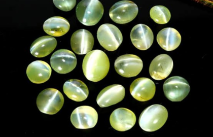 Cat’s Eye (Lehsunia) – Ketu’s Mysterious Stone for Hidden Wealth, Safety & Spiritual Awakening