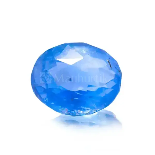 Blue Sapphire 4.88 Carat - 5.36 Ratti