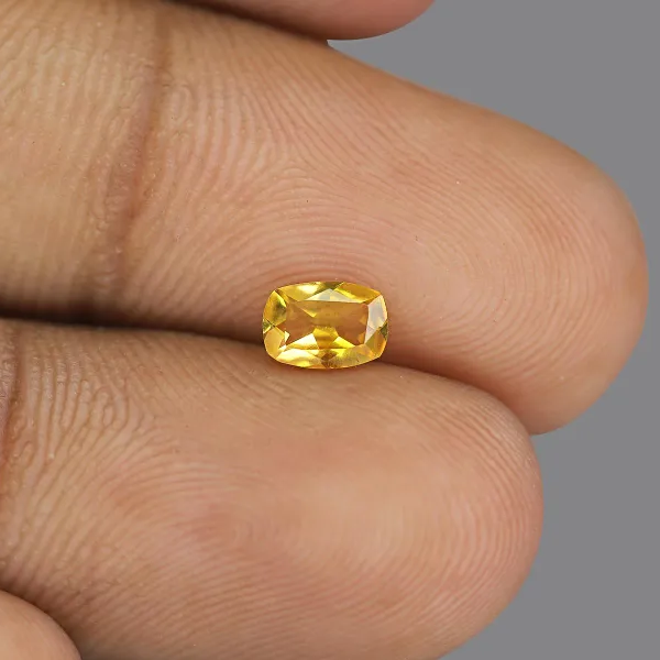 Yellow Beryl (Heliodor) 6X4 MM - 0.38 carats