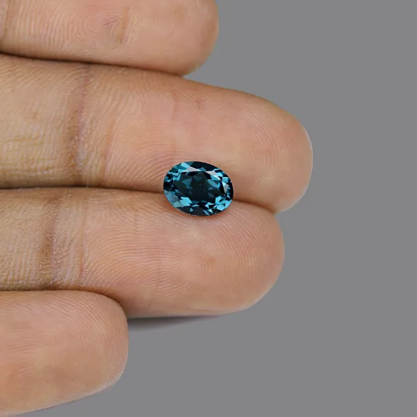 London Blue Topaz 8X6 MM - 1.45 carats