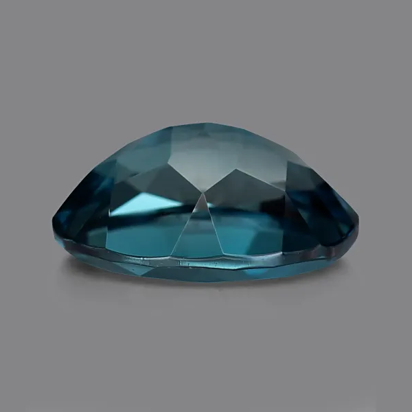 London Blue Topaz 8X6 MM - 1.45 carats