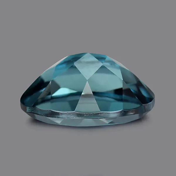 London Blue Topaz 8X6 MM - 1.51 carats