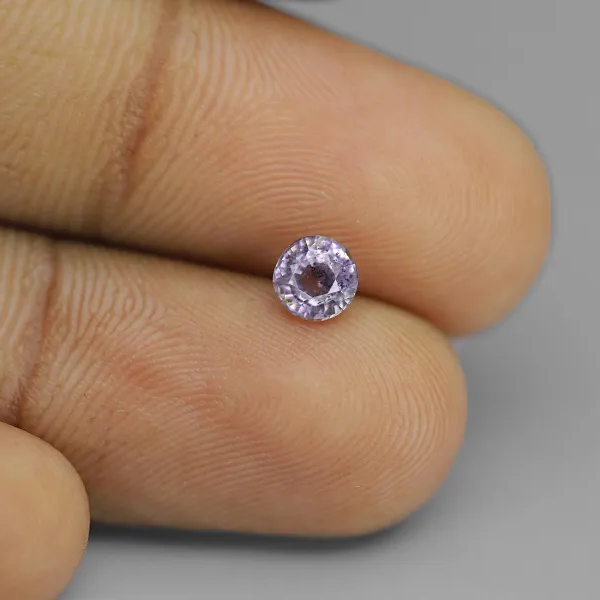 Purple Sapphire 5 MM - 0.71 carats