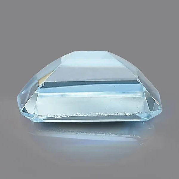 Sky Blue Topaz 8X6 MM - 1.52 carats