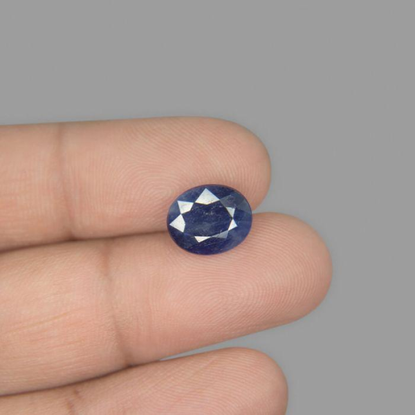 Blue Sapphire - 4.00 Carat