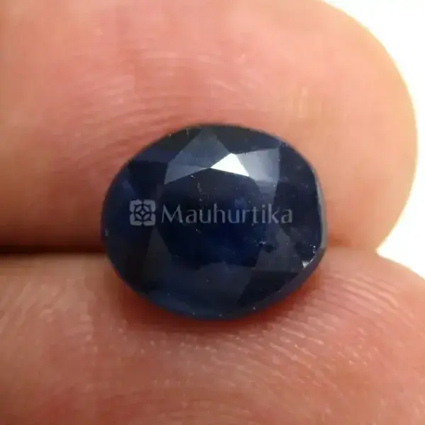 Natural Blue Sapphire (Panna) - 3.85 Carat