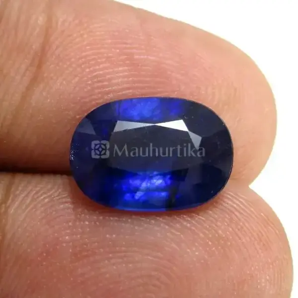 Natural Blue Sapphire (Panna) - 3.88 Carat