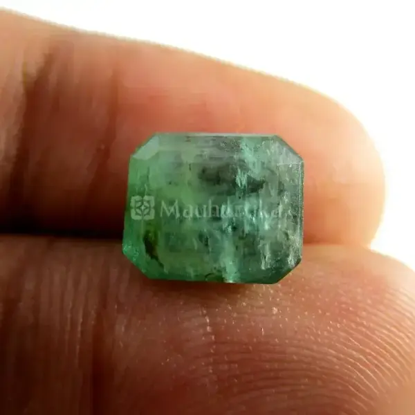 Natural Emerald (Panna) - 2.90 Carat